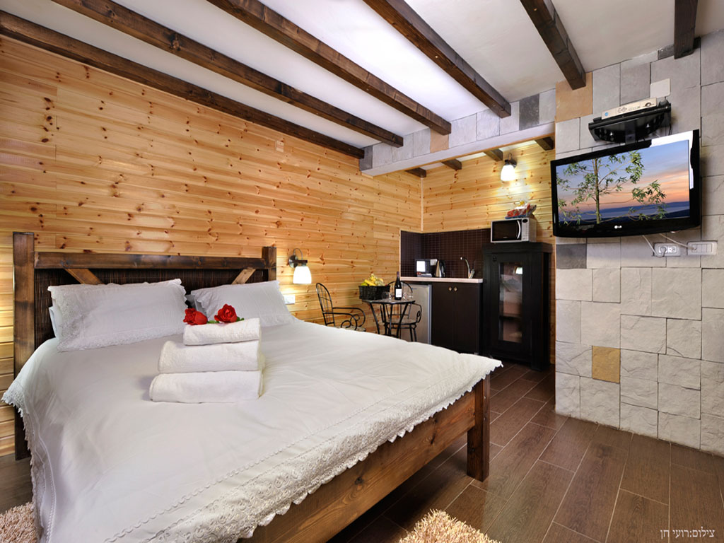 צימרים לפי שעה בשזור - בקתות בלב